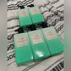 Victoria Secret- bombshell escape fine fragrance lotion